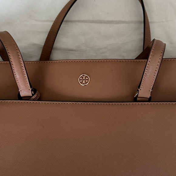 🆕 Tory Burch Robinson tote - Picture 6 of 16